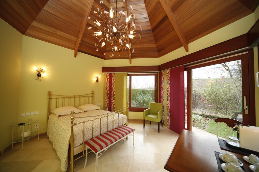 La Coulonniere Bed & Breakfast Wismes Exterior photo